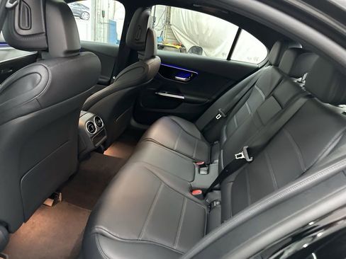 Used 2025 Mercedes-Benz C 300 Sedan image 22