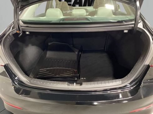 Used 2018 Hyundai Elantra Value Edition FWD image 25