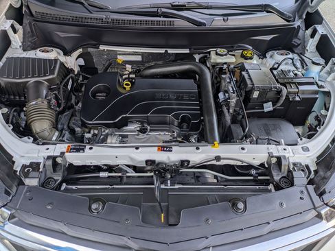 Certified 2023 Chevrolet Equinox LS image 29