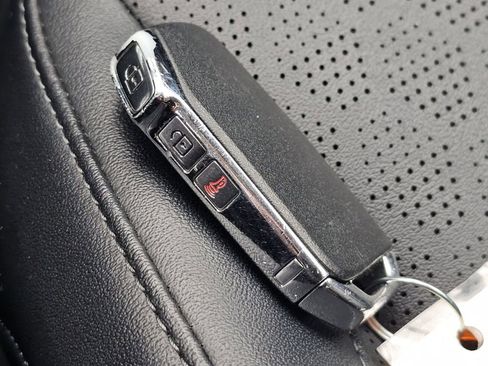 Used 2021 Kia Seltos SX w/ SX Sunroof Package image 35