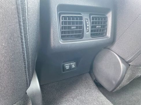 Used 2025 Toyota Camry LE FWD image 19