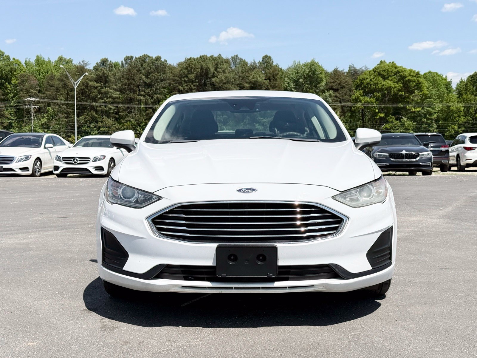 Used 2019 Ford Fusion SE FWD image 4