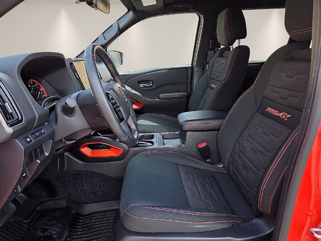 Used 2025 Nissan Frontier PRO-4X w/ Interior Protection Package AWD/4WD image 12