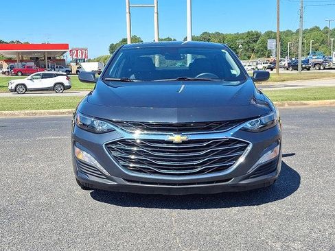 Used 2020 Chevrolet Malibu LT w/ Leather Package image 2