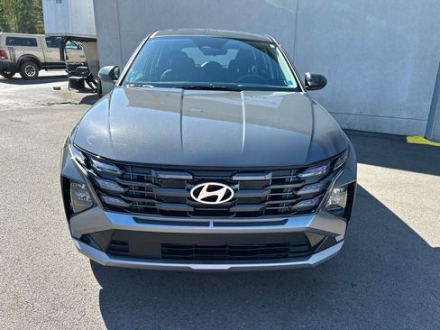 Used 2025 Hyundai Tucson SE AWD/4WD image 9