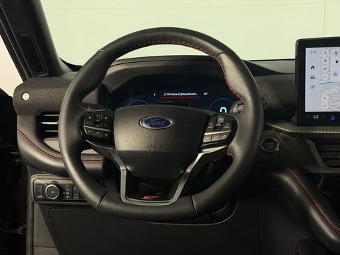 Used 2025 Ford Explorer ST AWD/4WD image 16