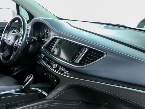 Used 2020 Buick Enclave Premium w/ Sun and Sites Package FWD image 28