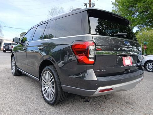 Used 2022 Ford Expedition Limited image 9