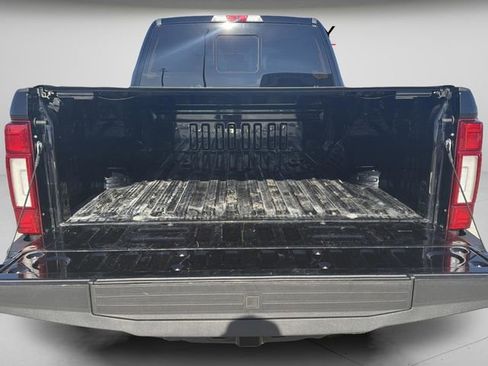 Used 2022 Ford F250 Platinum w/ Tremor Off-Road Package AWD/4WD image 15