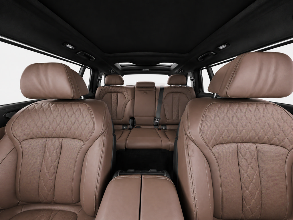 Used 2023 BMW X7 M60i w/ Executive Package AWD/4WD image 28