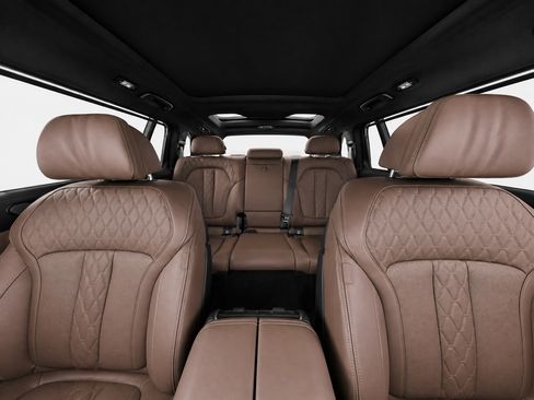 Used 2023 BMW X7 M60i w/ Executive Package AWD/4WD image 28