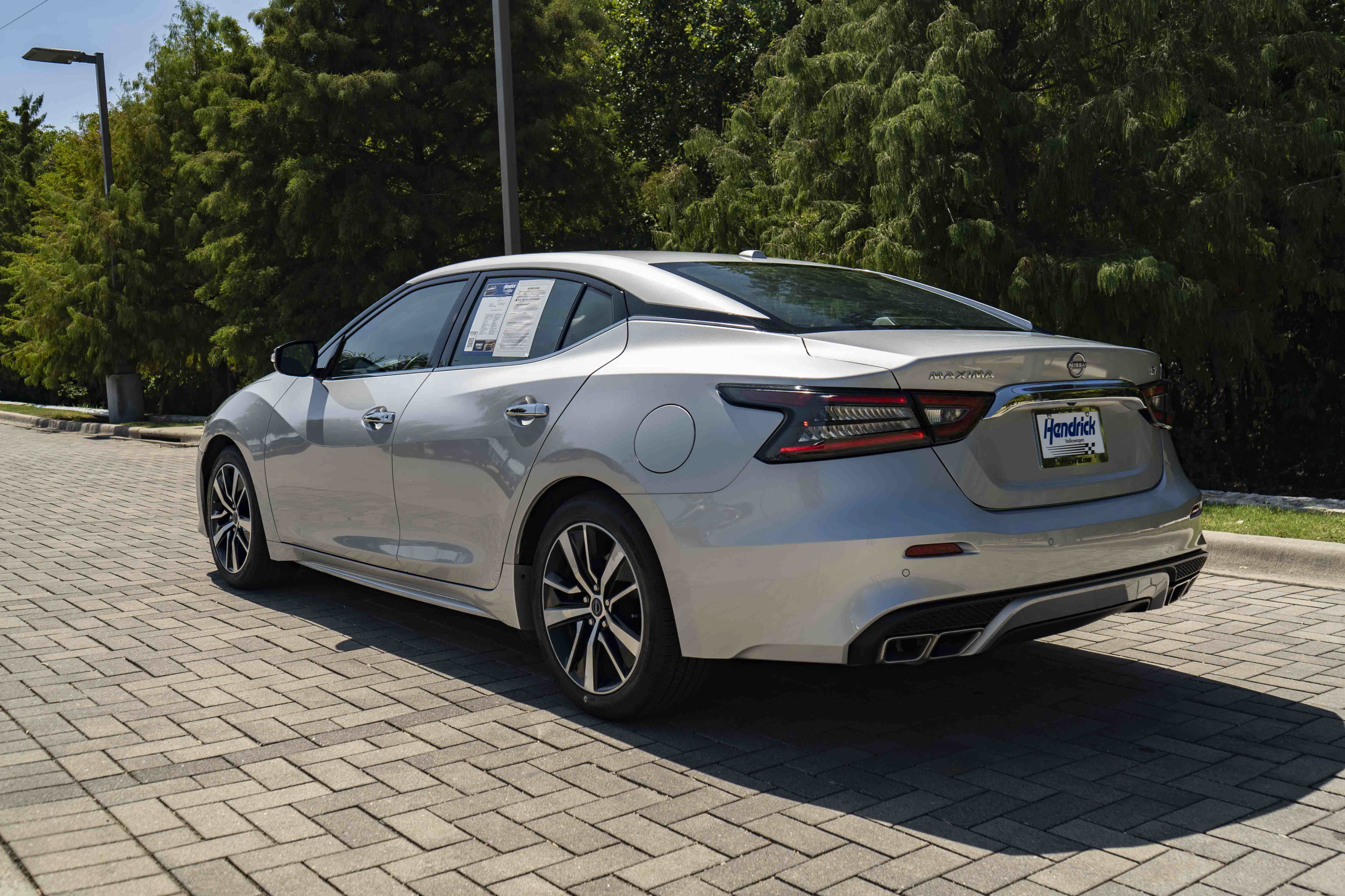 Used 2023 Nissan Maxima SV w/ Floor Mat Group FWD image 6
