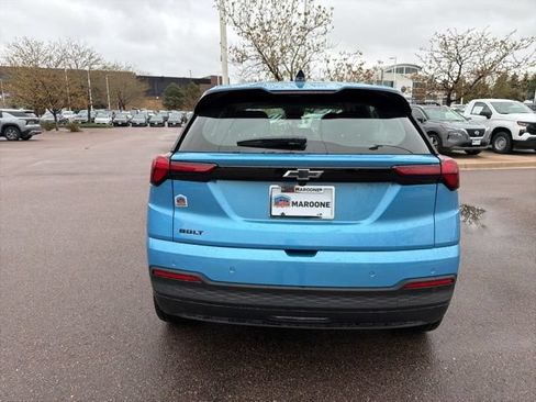 New 2027 Chevrolet Bolt LT FWD image 5