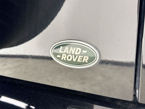 Used 2023 Land Rover Defender 110 V8 AWD/4WD image 33