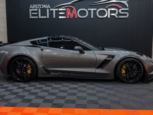 Used 2015 Chevrolet Corvette Z06 w/ Z07 Performance Package RWD image 16