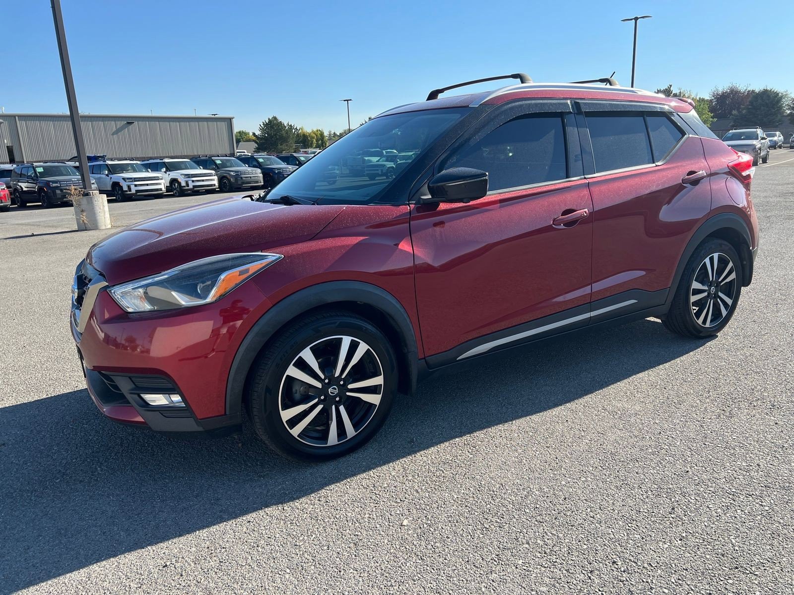 Used 2019 Nissan Kicks SR w/ Interior Electronics Package FWD image 7