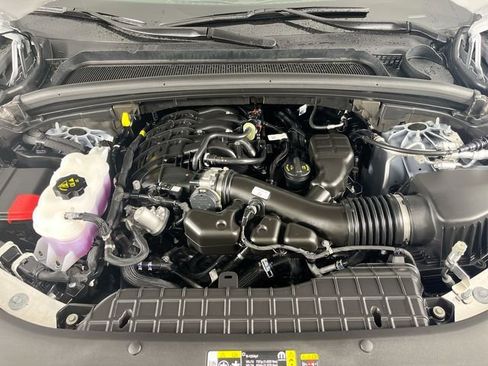 New 2025 Jeep Grand Cherokee L Altitude RWD image 26