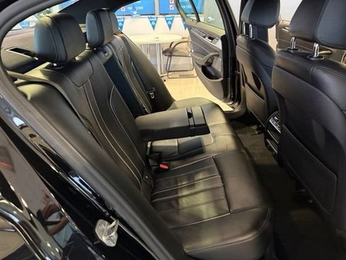 Used 2019 BMW 530i w/ Convenience Package RWD image 24