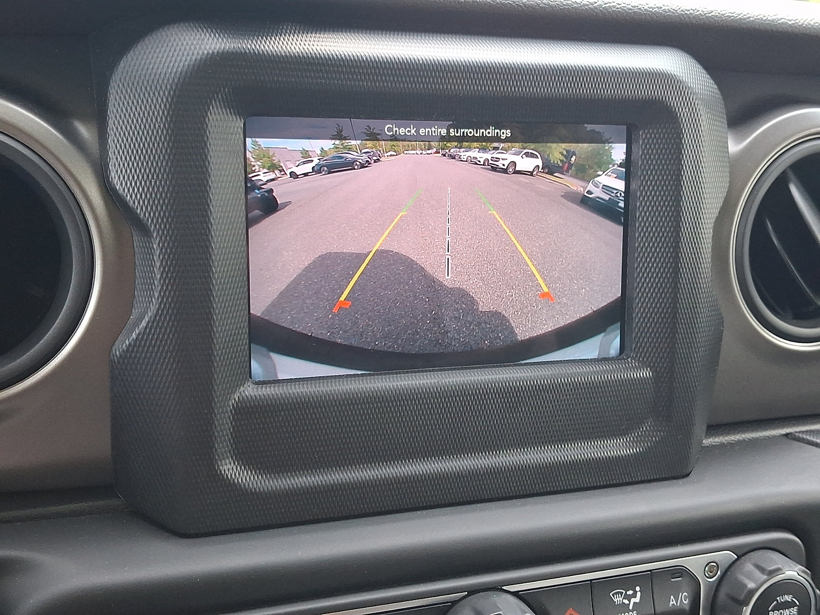 Used 2023 Jeep Wrangler Sport AWD/4WD image 17