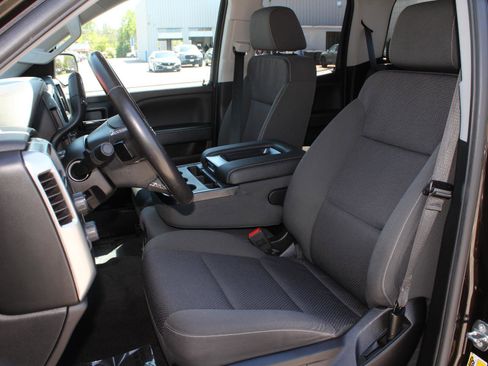 Used 2018 Chevrolet Silverado 1500 LT w/ All Star Edition AWD/4WD image 14