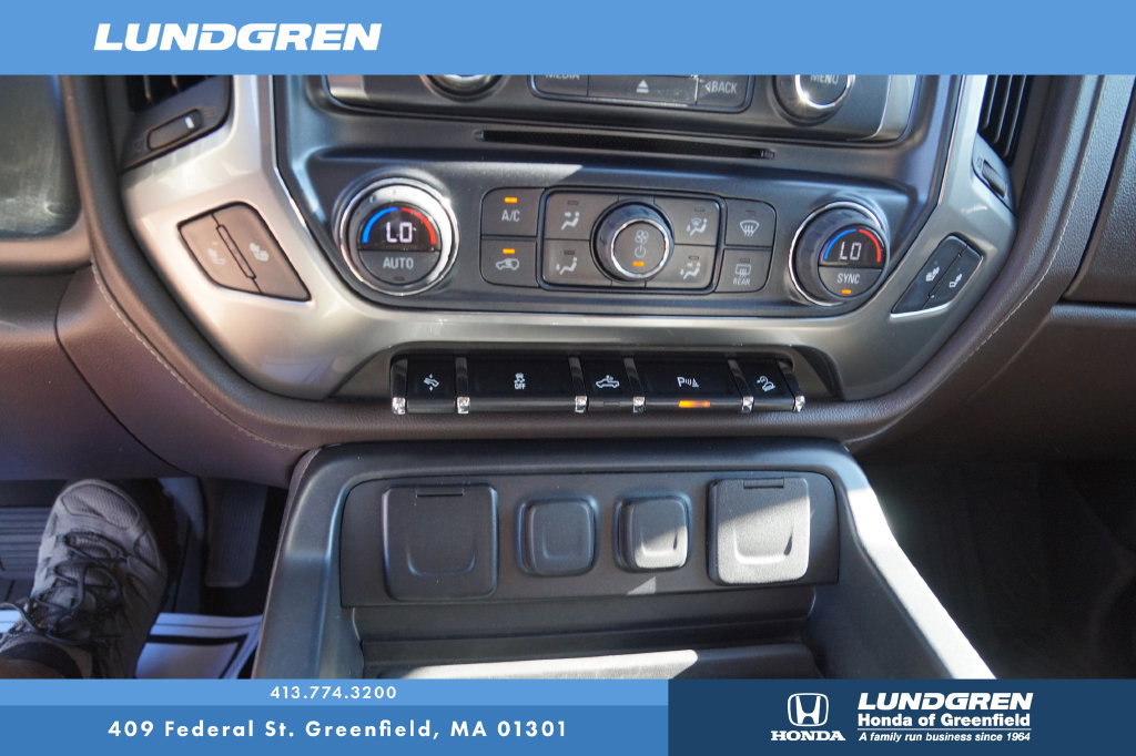 Used 2018 Chevrolet Silverado 1500 LTZ Z71 w/ LTZ Plus Package AWD/4WD image 24