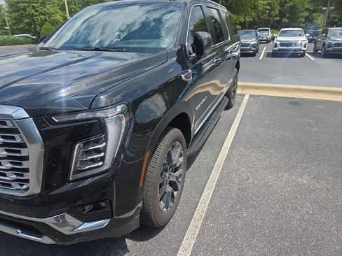 Used 2026 GMC Yukon XL Denali w/ Advanced Technology Package RWD image 2