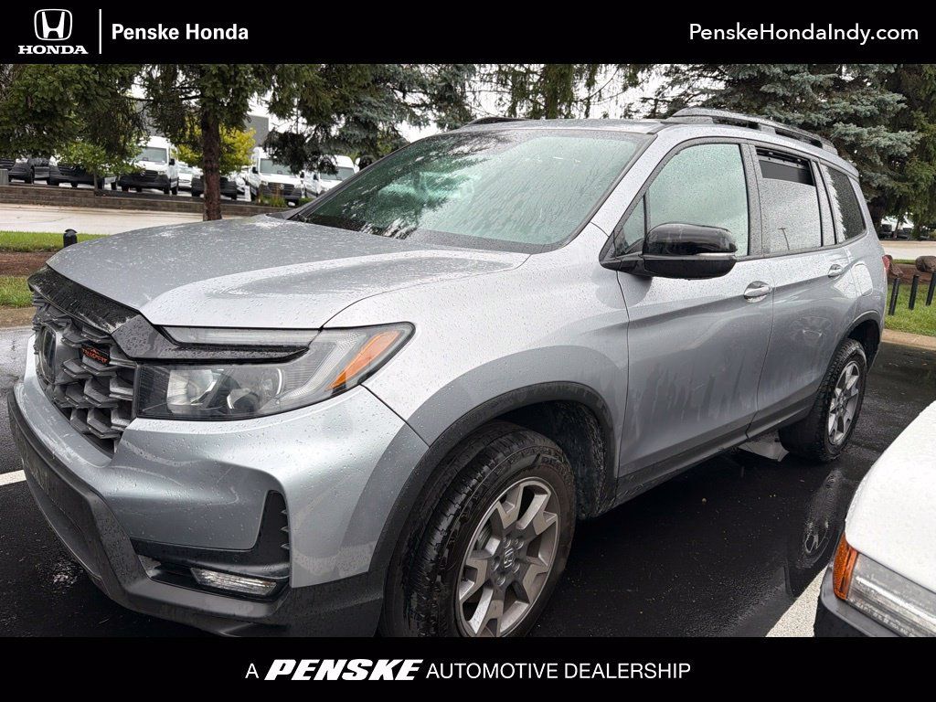 Used 2023 Honda Passport TrailSport image 1