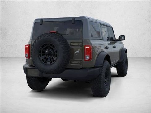 New 2026 Ford Bronco 4-Door w/ Sasquatch Package AWD/4WD image 8