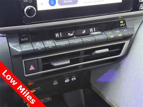 Used 2025 Toyota Camry LE image 29