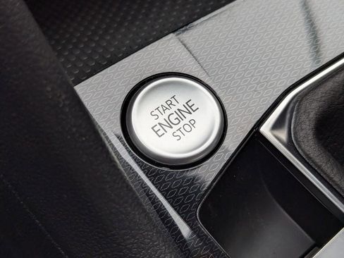 New 2026 Volkswagen Taos S image 15