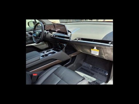 New 2026 Cadillac Vistiq Luxury image 8