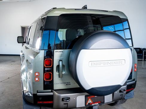 Used 2021 Land Rover Defender 110 X-Dynamic HSE image 24