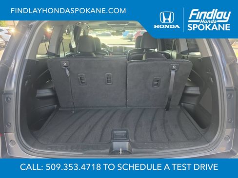 Used 2017 Honda Pilot Elite image 12