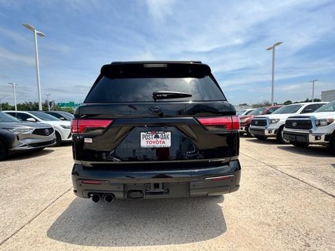Used 2025 Toyota Sequoia TRD Pro AWD/4WD image 9