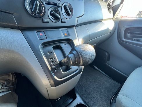 Used 2020 Nissan NV200 SV image 20
