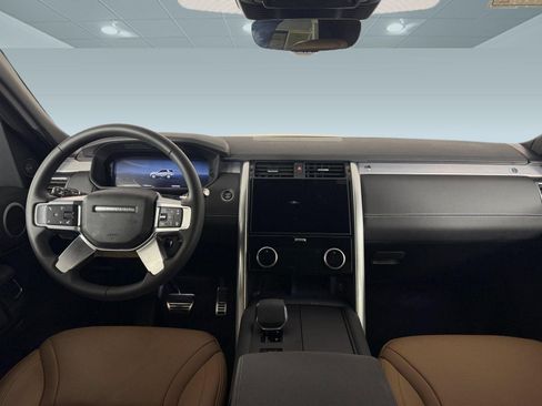 Used 2026 Land Rover Discovery Limited Edition AWD/4WD image 13