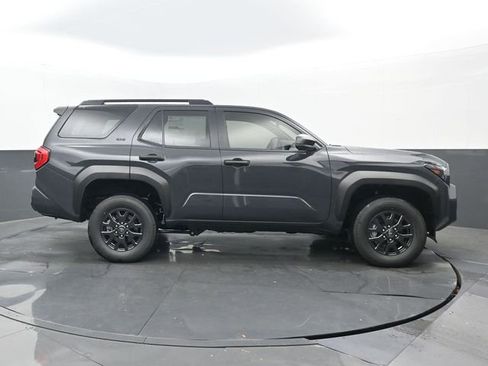 New 2026 Toyota 4Runner SR5 AWD/4WD image 2