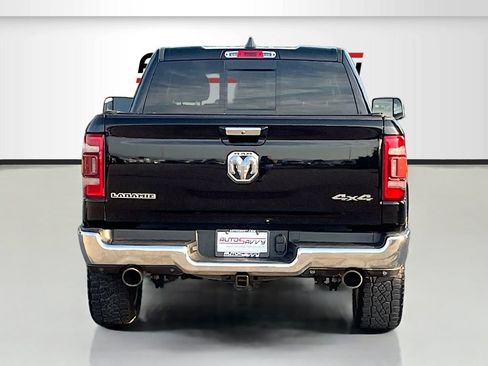 Used 2019 RAM 1500 Laramie AWD/4WD image 6