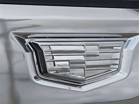 New 2026 Cadillac Escalade IQ Luxury 1 w/ LPO, Floor Liner Package image 11