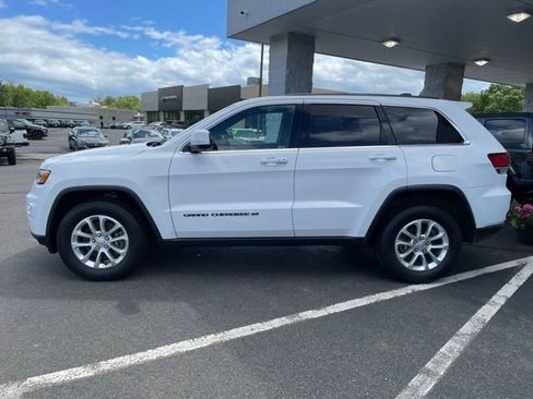 Used 2022 Jeep Grand Cherokee Laredo E w/ Security & Convenience Group AWD/4WD image 8