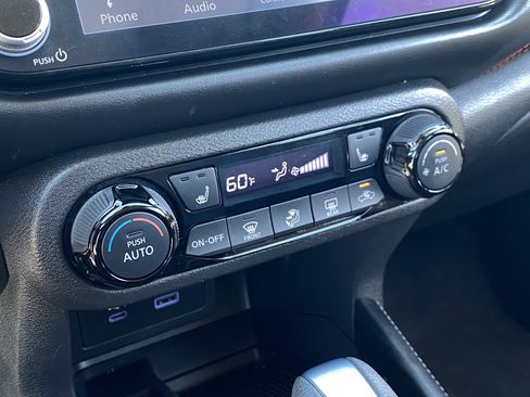 Used 2023 Nissan Kicks SR w/ SR Premium Package FWD image 24