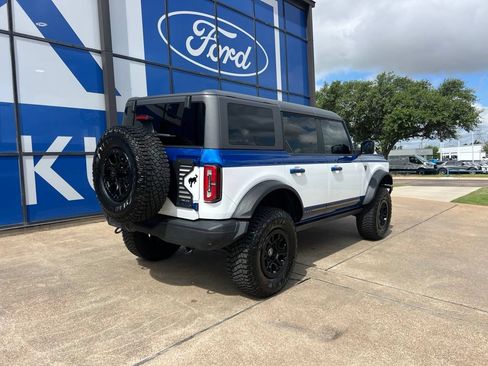 Used 2021 Ford Bronco First Edition AWD/4WD image 9