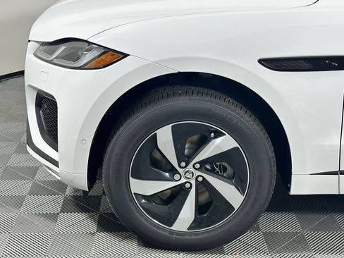 Used 2026 Jaguar F-PACE R-Dynamic S image 9
