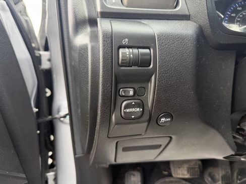 Used 2013 Subaru Forester 2.5X w/ Alloy Wheel Pkg image 29