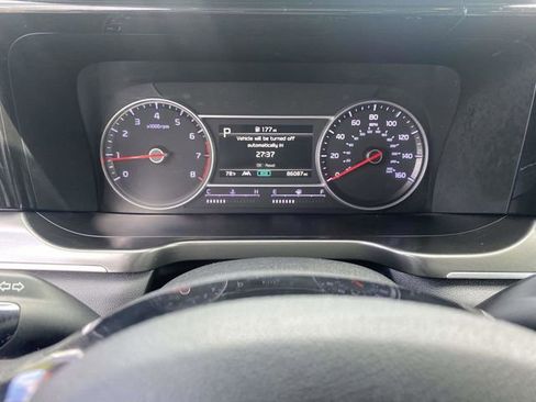 Used 2022 Kia Sorento S FWD image 24