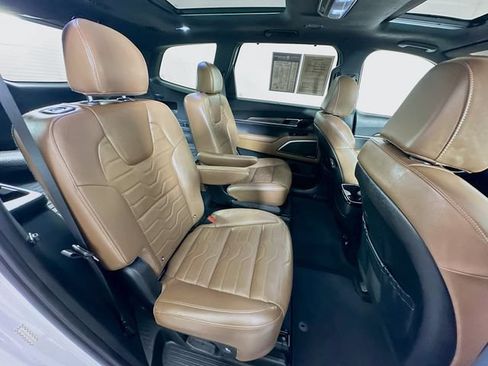 Used 2022 Kia Telluride SX w/ SX Prestige Package AWD/4WD image 34