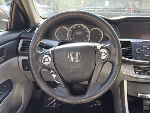 Used 2013 Honda Accord LX image 26