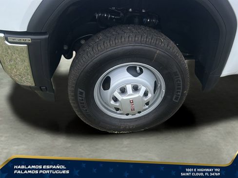 New 2026 GMC Sierra 3500 Pro AWD/4WD image 10