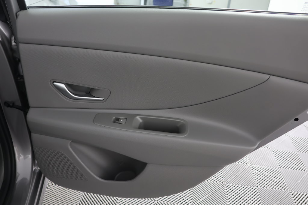 Certified 2024 Hyundai Elantra SEL FWD image 26