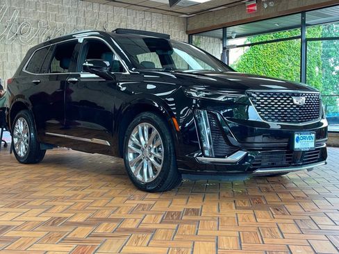 Used 2023 Cadillac XT6 Premium Luxury w/ Technology Package AWD/4WD image 7